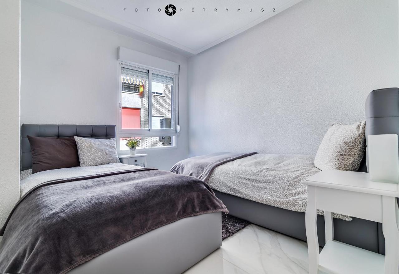 Edificio Urizaga Appartement Torrevieja Buitenkant foto